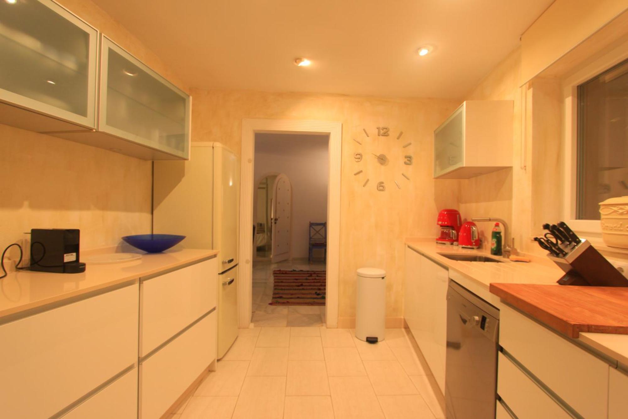 2042 Elegant With Garden Heated Pool Marbella