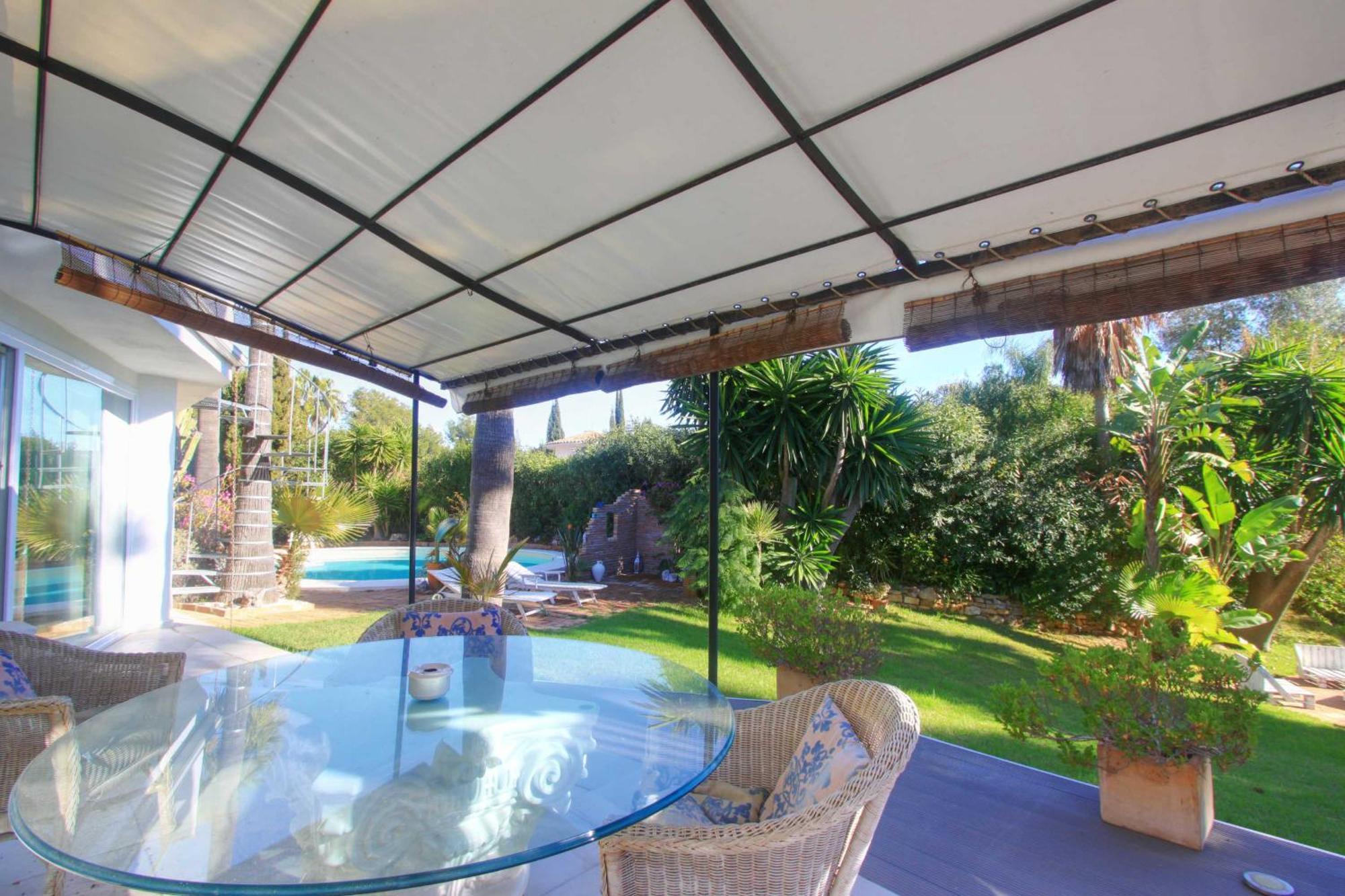 2042 Elegant With Garden Heated Pool