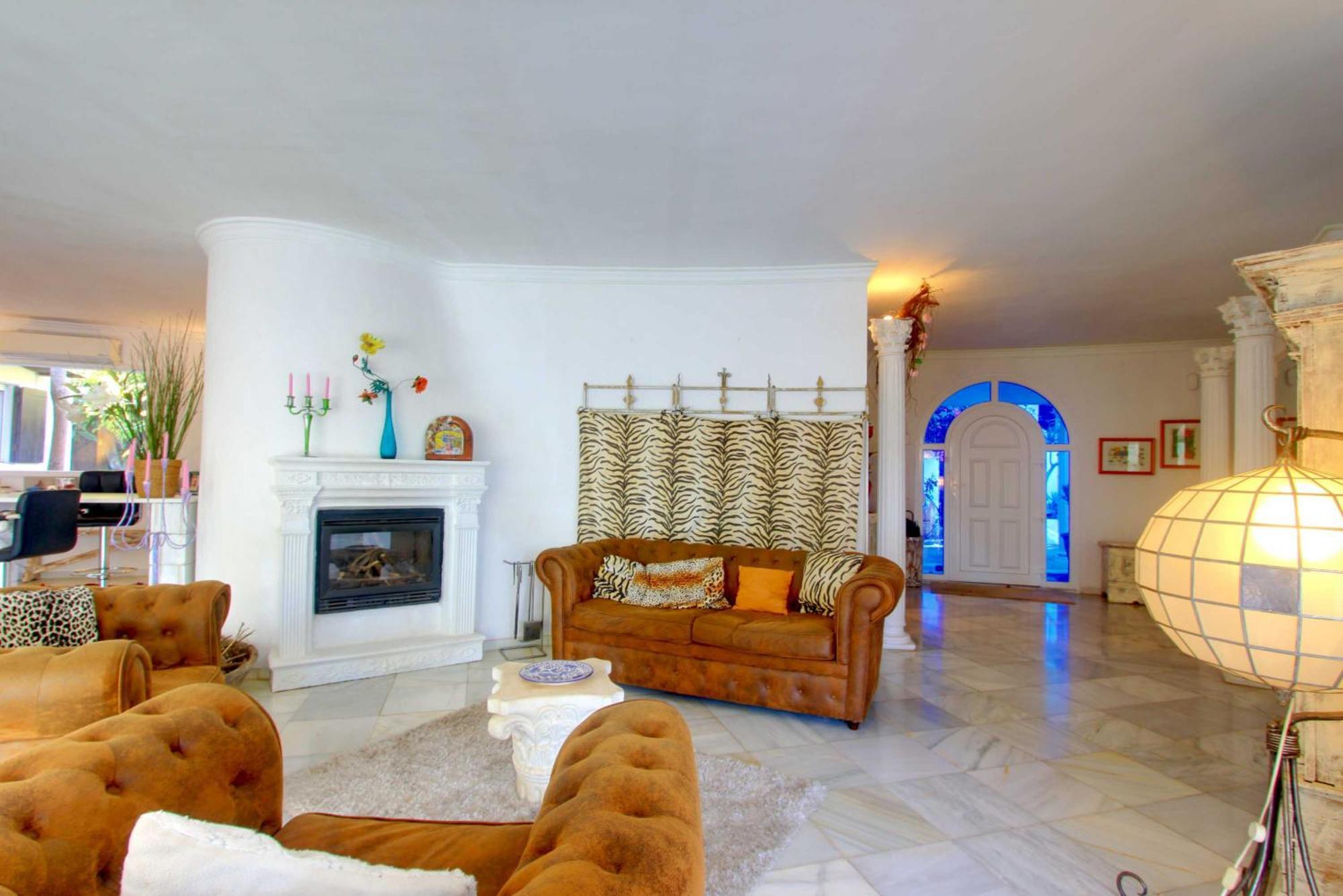 2042 Elegant With Garden Heated Pool *
